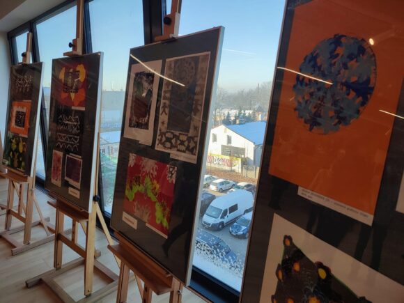 Konkurs grafiki dziecięcej – Czerń i biel: Kompozycje z liter